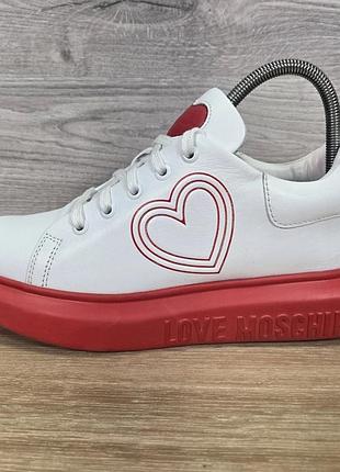 Кроссовки кожаные брендовые,кросівки  love moschino