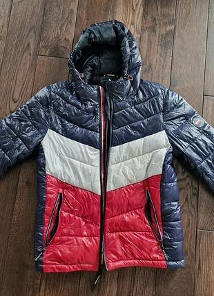 Зимова куртка tommy hilfiger s