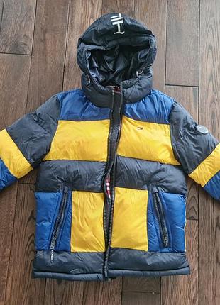 Зимова куртка tommy hilfiger s