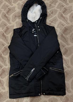 Куртка жіноча pull&bear зимова чорна