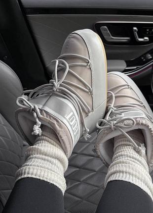 Moon boot grey 7