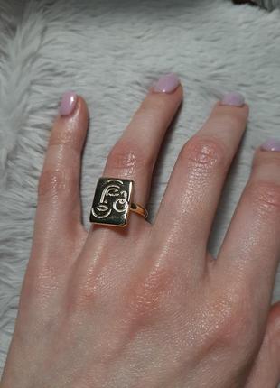 Кольцо серебро 925 проба цвет золото перстень