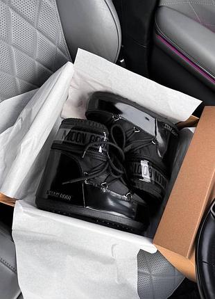 Moon boot total black