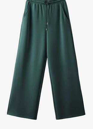 Шикарные брюки от stradivarius размер s модель soft touch wideleg новые