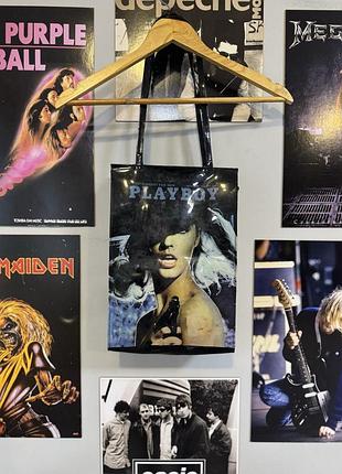 Сумка playboy жіноча чорна з глянцевим покриттям і принтом дівчини, шопер на плечі