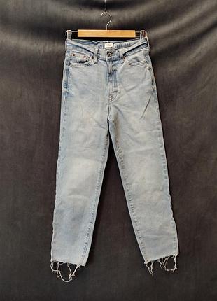 Женские голубые джинсы прямого кроя.river island.