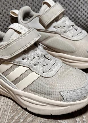 Оригінальні кросівки adidas 28 розмір 17,5 см адидас кроссовки