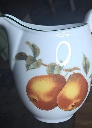 Глечик royal worcester evesham vale