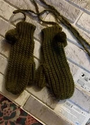 Варежки зима с декором