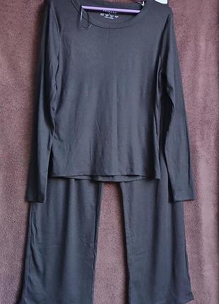 Костюм женский,  черный с шортами  в рубчик,  xl, eur 46-48