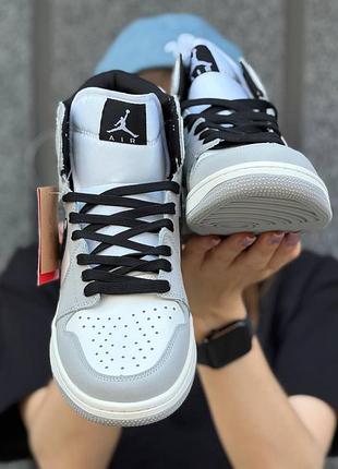 Кроссовки nike air jordan 1 grey 2