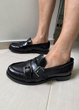 Продам шкіряні лофери geox 3