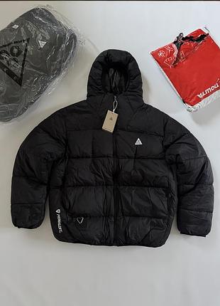 Пуховик чоловічий nike acg чорний