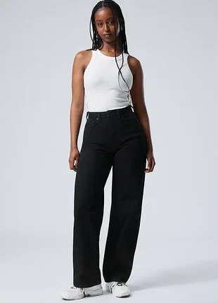 Джинсы широкие черные curve high wide jeans 33/34 weekday