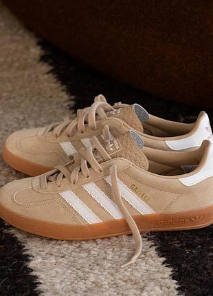 Кросівки унісекс adidas gazelle бежевий