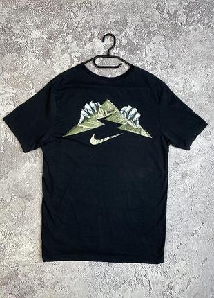 Футболка nike trail оригінал м розмір  чоловіча футболка nike