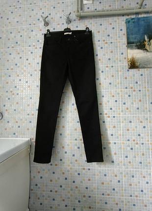 Джинси levis.