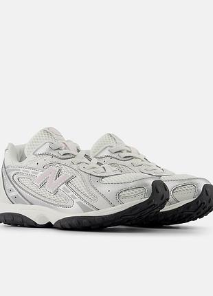 Кросівки new balance 204l сріблясті, білі, розмір 34-34,5, довжина устілки 20,5 см