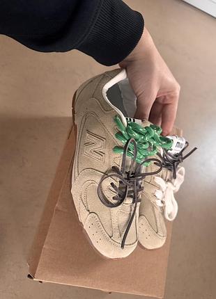 Кросівки жіночі new balance & miumiu бежеві