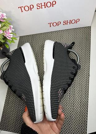 Оригинальные кроссовки skechers 5