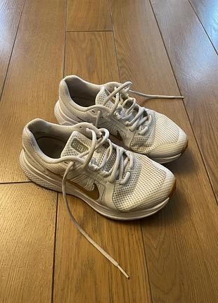Кросівки жіночі nike білі, устілка 24.5 см