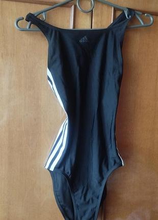 Купальник жіночий adidas суцільний чорний, розмір 36