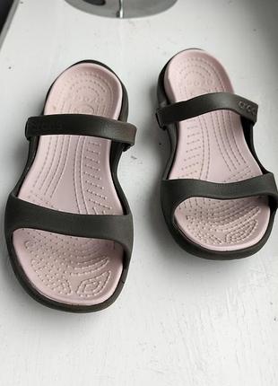 Женские сандалии crocs cleo 8