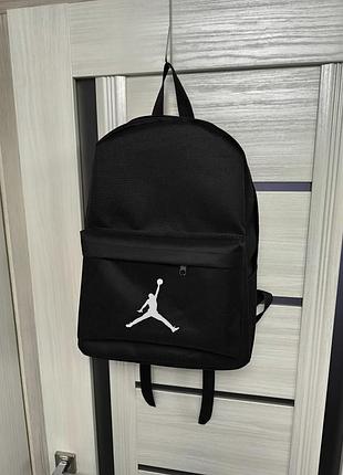 Рюкзак спортивний nike jordan чорний середній