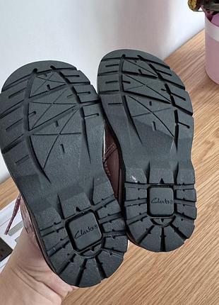 Черевики лакові шкіряні, 21 р clarks, нові 2