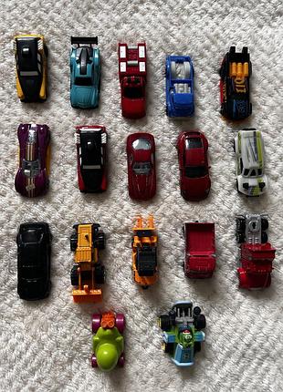 Ігровий набір машинок hot wheels різнокольоровий метал та пластик