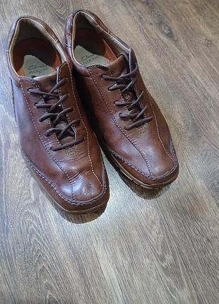Продам мужские кожаные мокасины бренда clarks
