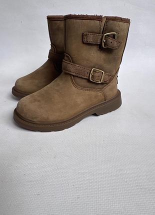 Шкір чобітки ugg