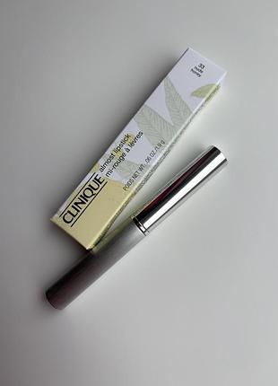 Зволожуюча помада-бальзам clinique almost lipstick у відтінку nude honey