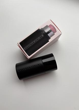 Хвйлайтер westman atelier mini petite lit up glassy gel highlighter stick