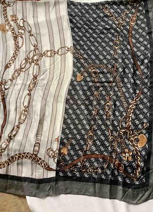 Шарф жіночий guess з ланцюгами