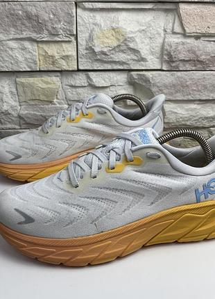 Оригінальні кросівки hoka one one arahi 6