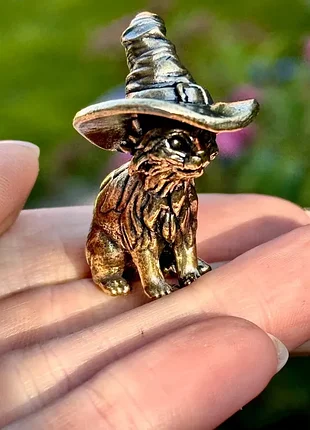 Латунная фигурка кот готовится к хэллоуину :)
ведьмочки, кто потерял своего кота?