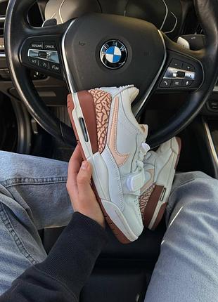 Кросівки жіночі air jordan legacy premium білі з коричневим