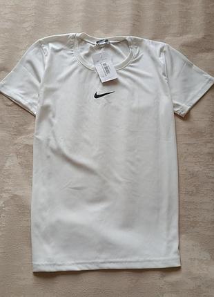 Футболка жіноча nike біла в рубчик