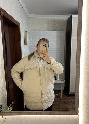 Куртка жіноча стьобана бежева
