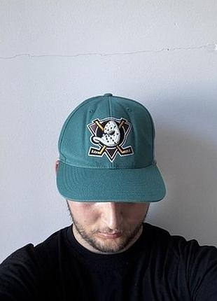 The mighty ducks mitchell and ness nhl hat vintage 90s кепка