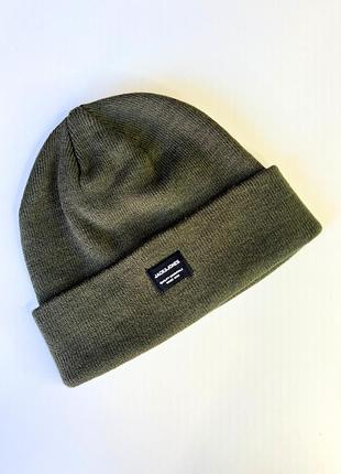 Шапка з відворотом оливкова  jack &  jones