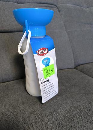 Дорожная поилка-бутилка с миской для собак и котов trixie (550 мл)