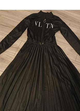 Сукня міді жіноча valentino чорна плісе