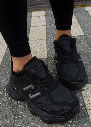 Чорні кросівки на хутрі теплі шкіряні осінь зима на платформі