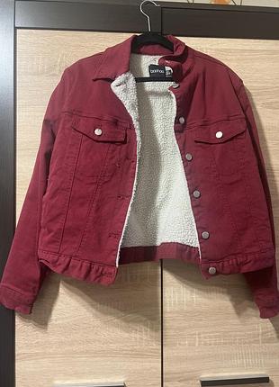Жіноча джинсова куртка boohoo червона