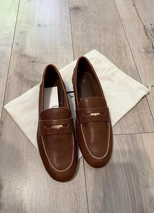 Лофери жіночі zara коричневі шкіряні
