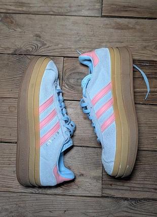 Жіночі кросівки adidas gazelle bold у