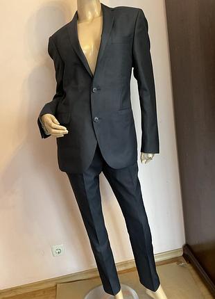 Якісний стильний костюм/ м/ brend pierre cardin вовна 75% низький ріст