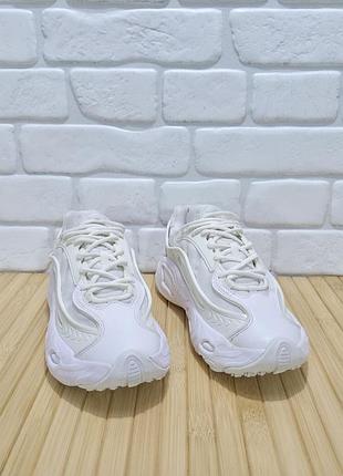 Кроссовки adidas 6